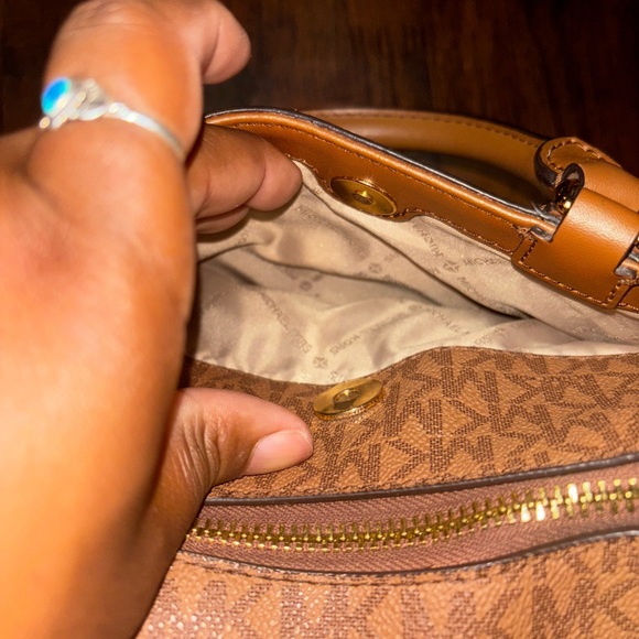 SOLD Michael Kors Austen Duffle - Picture 8 of 13